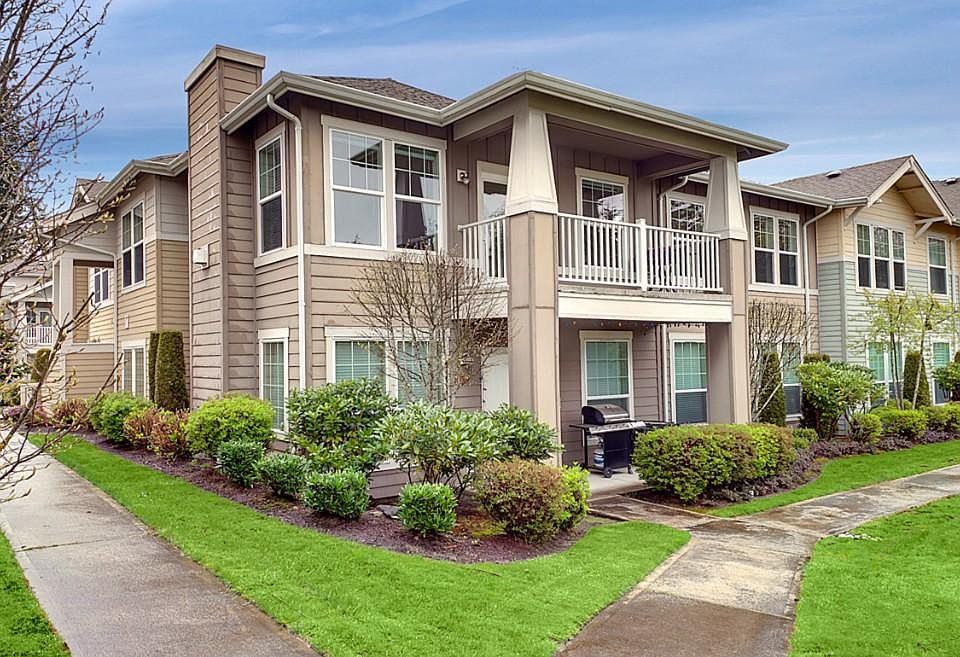 1st image of 22669 NE Alder Crest Dr #201