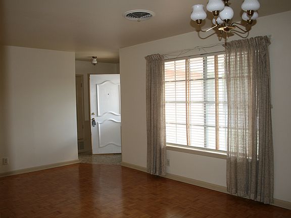 2nd image of 11015 Burr Oak Dr