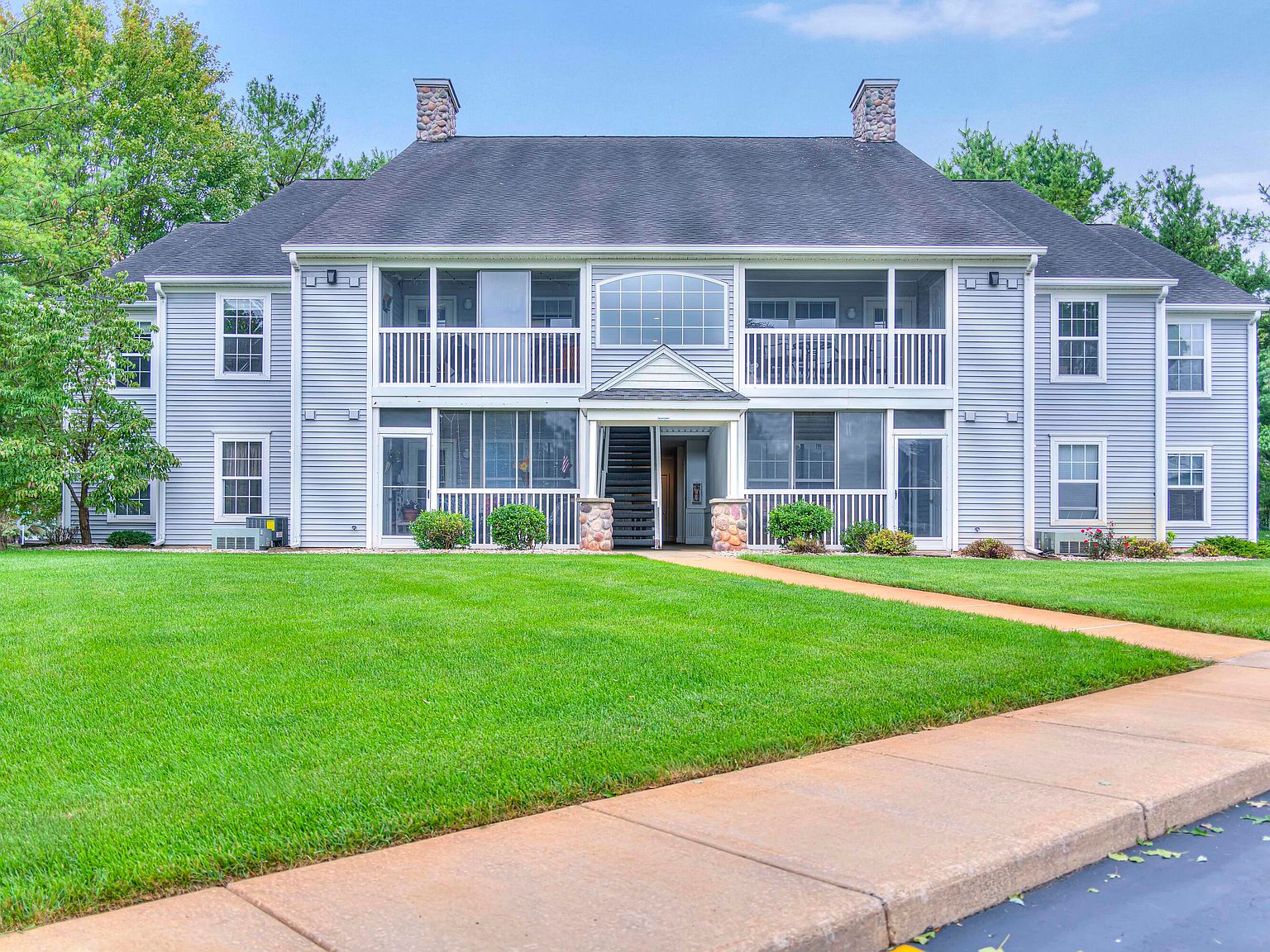 928 Oakbrook Dr, Jackson, MI 49203 Zillow