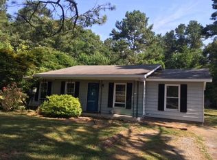 100 Oxford Dr, Calhoun, GA 30701