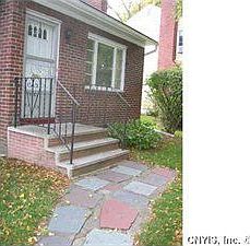 2nd image of 930 Meadowbrook Dr