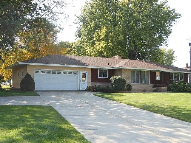 1st image of 530 1st St