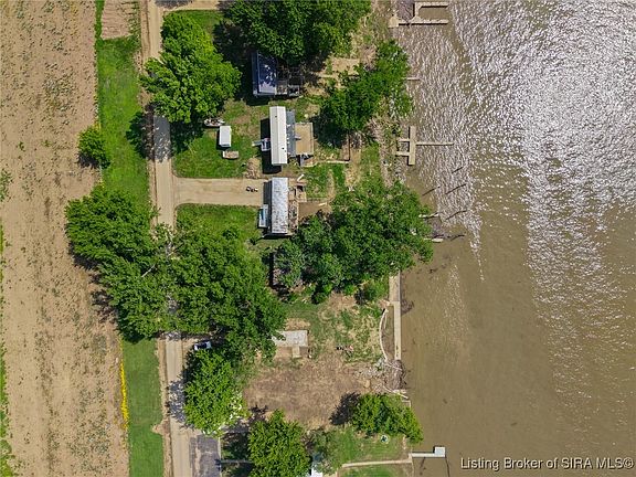 3rd image of 3118 Riverview Drive