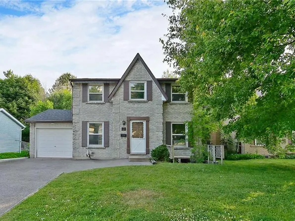 23 Briarlea Rd, Guelph, ON N1G 3H4