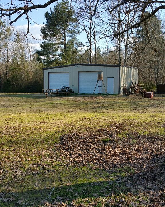 2nd image of 5509 Hunters Ln