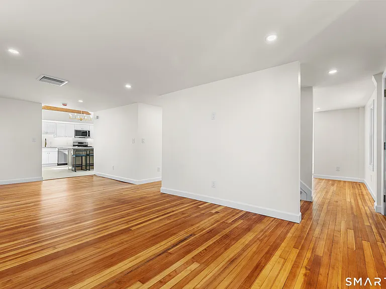 152 Partrick Ave — Photo 15