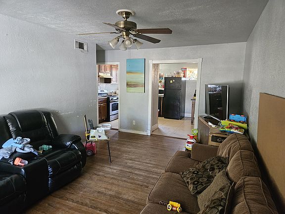 5th image of 9409 Rustown Dr