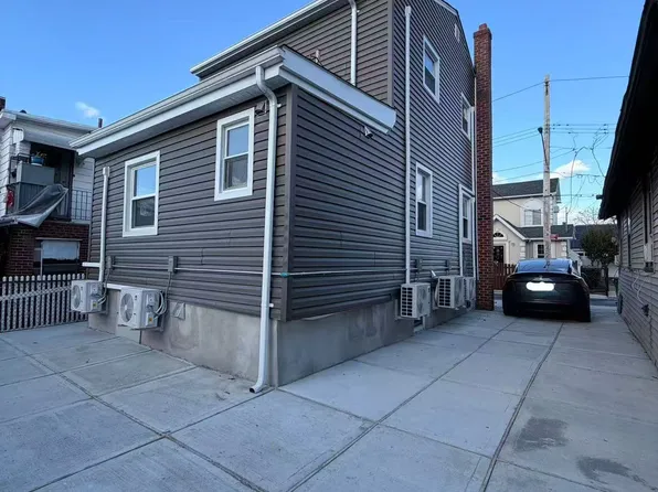 30 Seafoam Street image 3 of 17