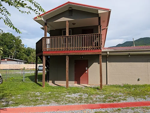 207 US Highway 321 #SUITE2APARTMENT Photo 1 207 US Highway 321 #SUITE2APARTMENT Photo 1