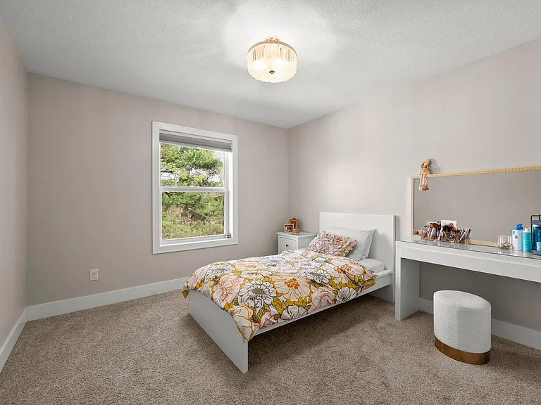 12601 Ridgemount Ave W — Photo 14