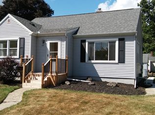 647 Maplehill Ave, Lansing, MI 48910