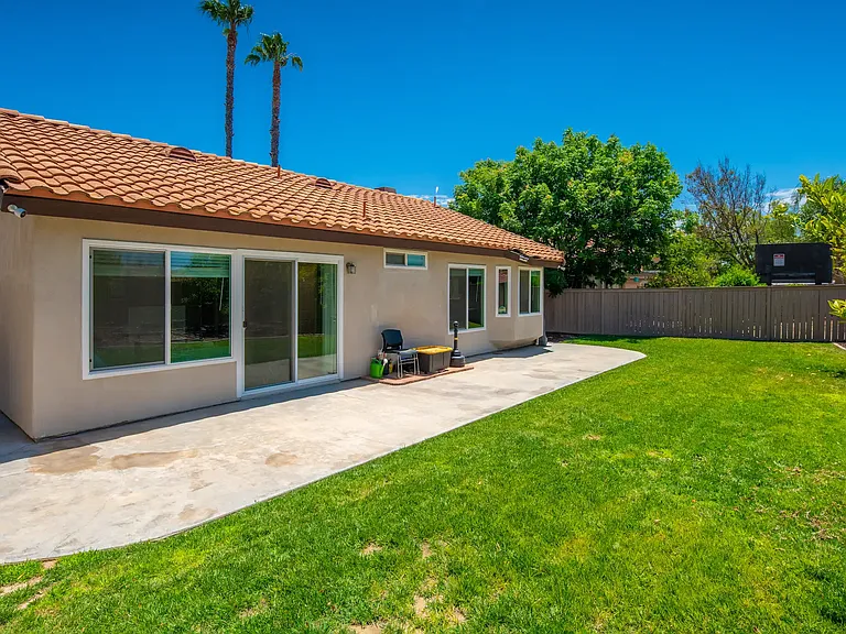 25207 Parkcrest Dr — Photo 20
