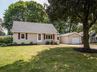 N55W37091 Roland St, Oconomowoc, WI 53066