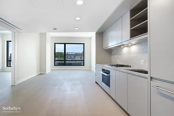 Rented by Sotheby's International Realty | media 36