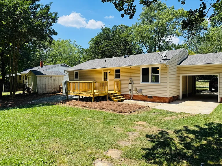 2529 Overbrook Dr — Photo 4
