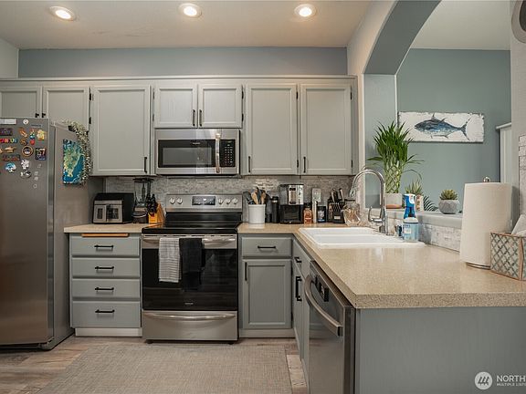 5th image of 12523 63rd Avenue E