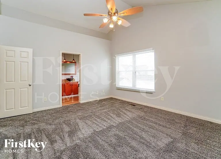 5620 Cardin Blvd — Photo 10