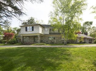 8 Manor Way, Cohasset, MA 02025