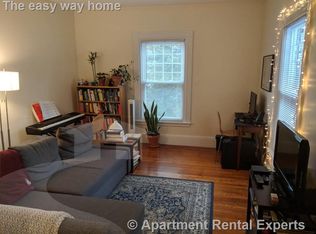 27 Hammond St #2F, Cambridge, MA 02138