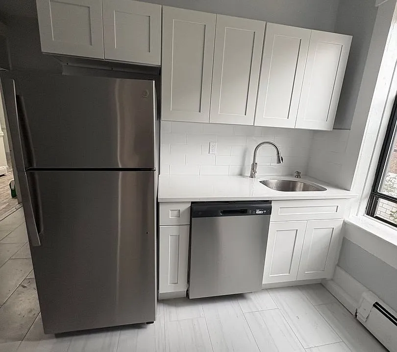 325 - UC 325 34th Street, LLC