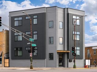 5528 W Gettysburg St #1, Chicago, IL 60630