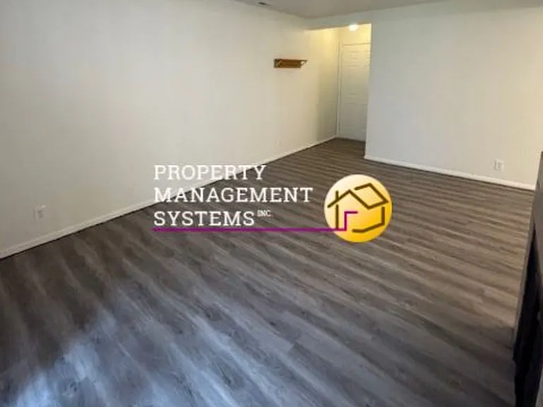 2408 S Elizabeth St #1 — Photo 2