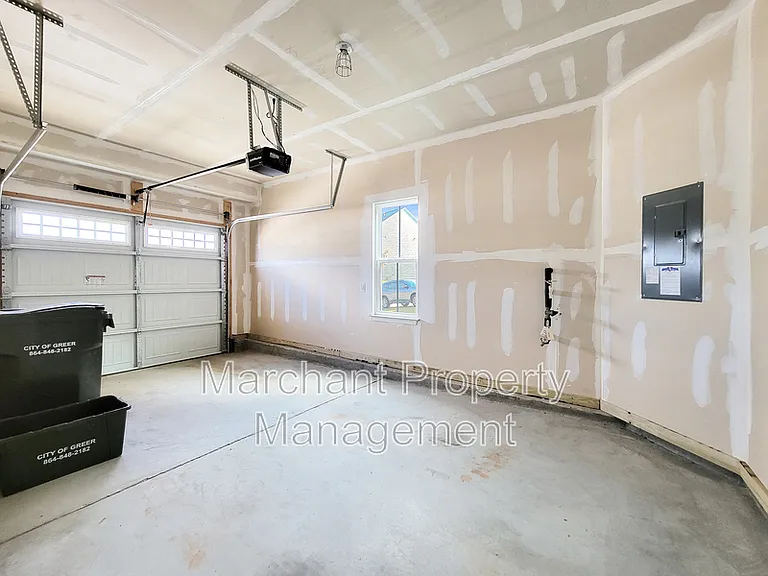 111 Marthawood Ln — Photo 33