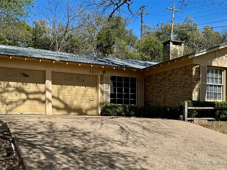 5811 Highland Hills Dr — Photo 4