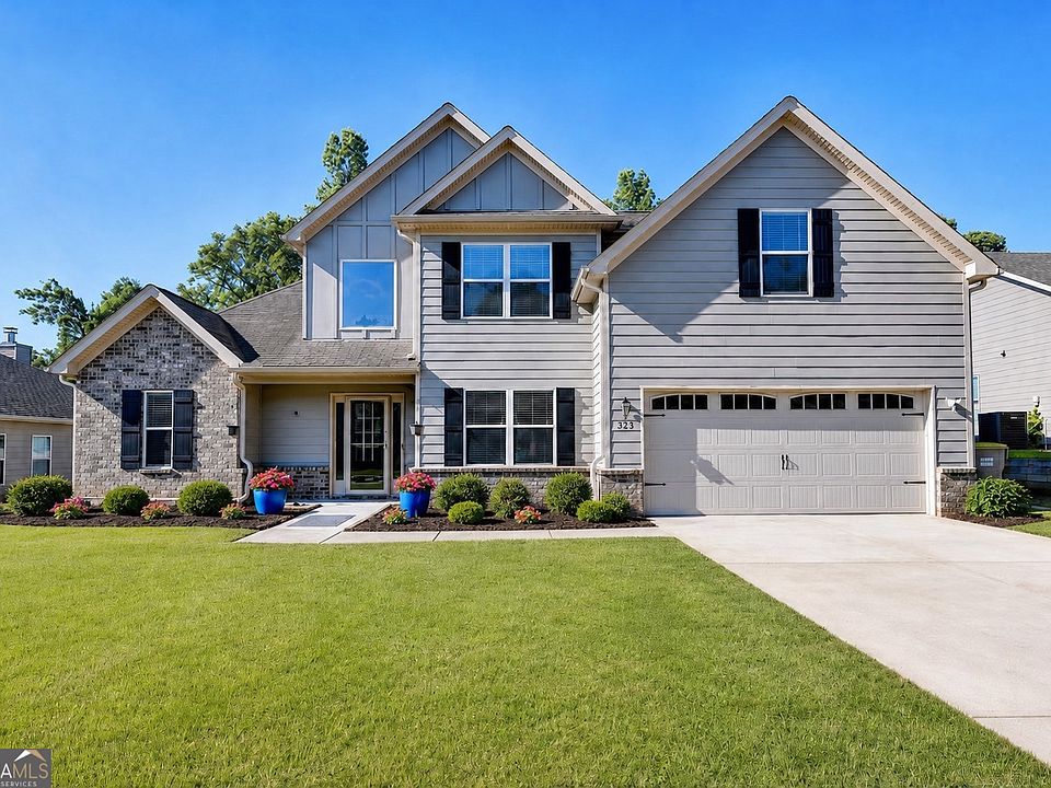 1st image of 329 Kensington Trce
