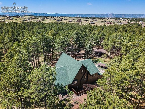 2nd image of 3375 Pinehurst Cir