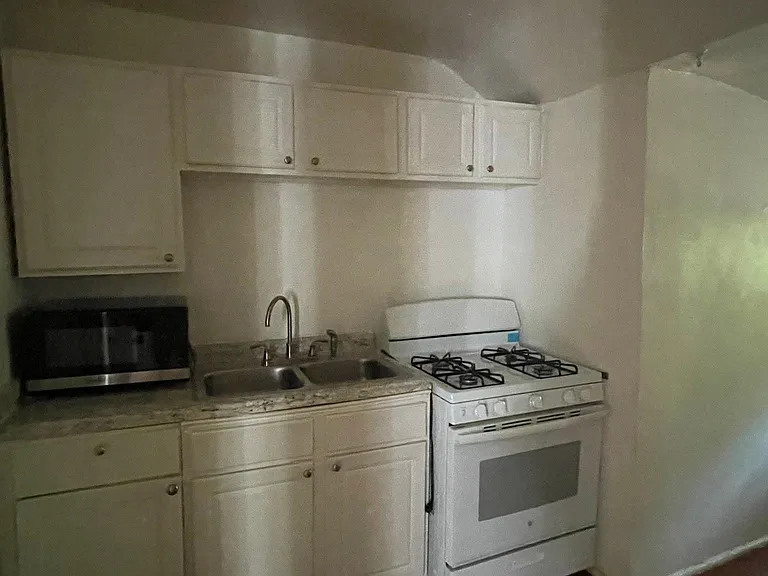 7819 Saint Charles Ave #H — Photo 2