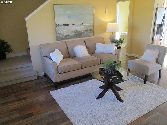 2nd image of 3361 Elliot Ln