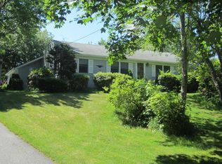 37 Coles Pond Dr, East Dennis, MA 02641