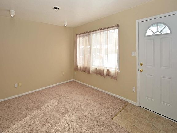 2nd image of 606 Denison Ave