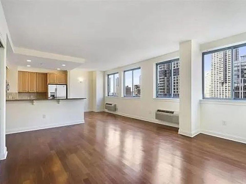 1st image of 311 Washington St APT 3E