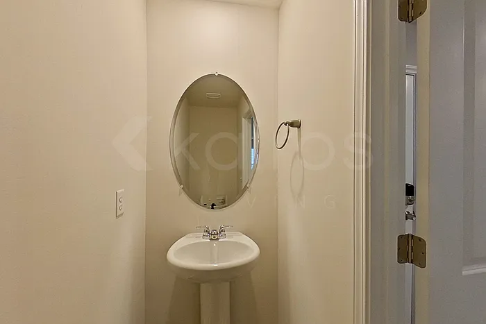 121 Overstreet Way — Photo 7