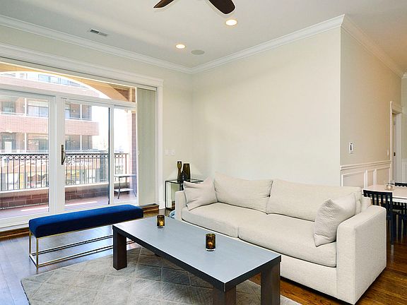 5th image of 2853 N Halsted St Unit 201