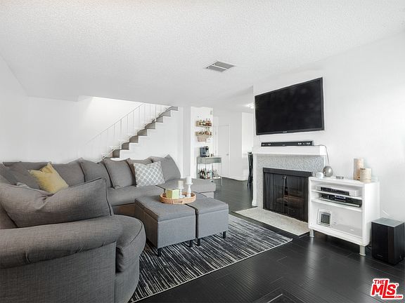 3rd image of 3827 W Avenue 41 APT 9