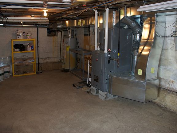 Bsmt Storage