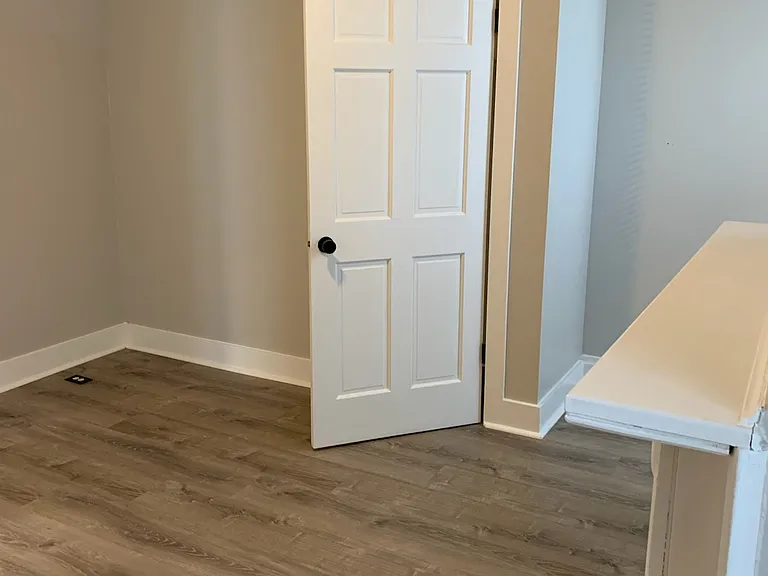 84 W Dodridge St — Photo 11