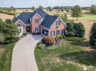 757 Saint James Park Ave, Monroe, MI 48161