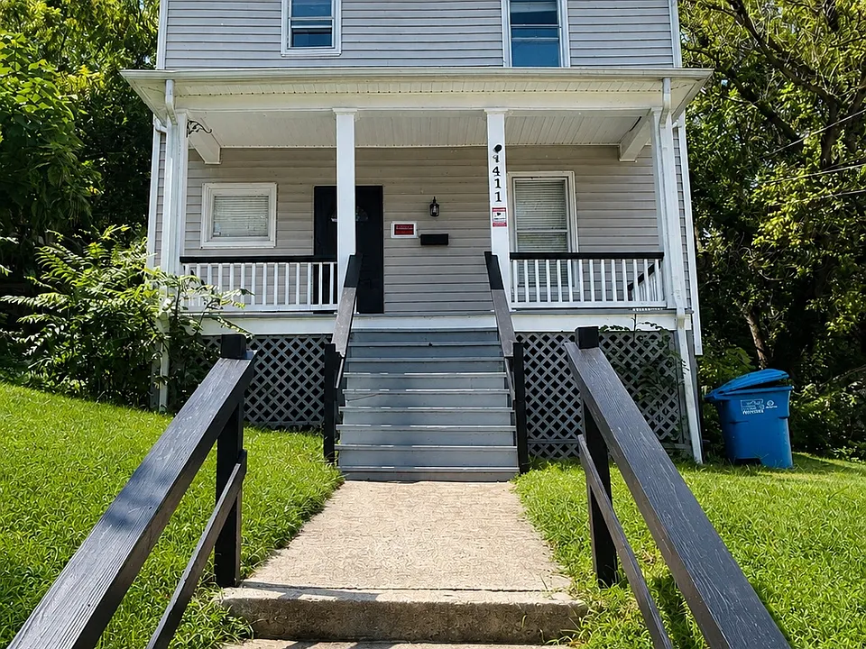 411 Highland Ave SE