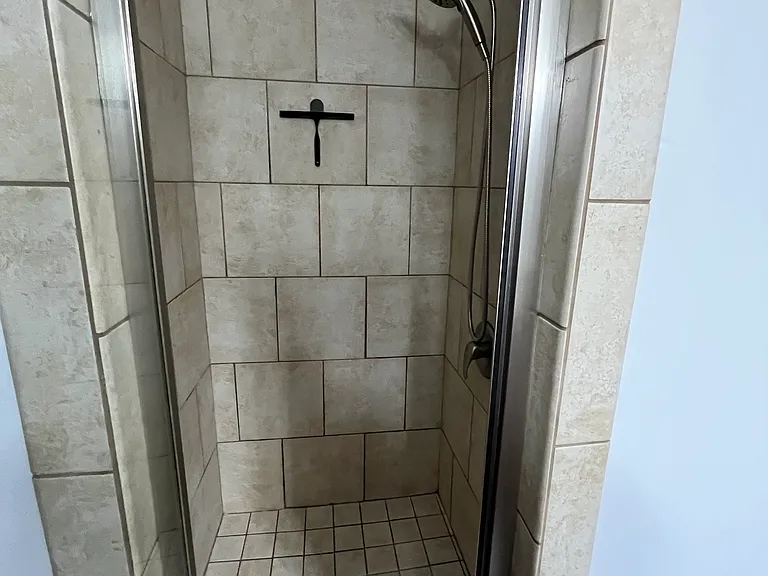 445 W Blount Ave #314 — Photo 18