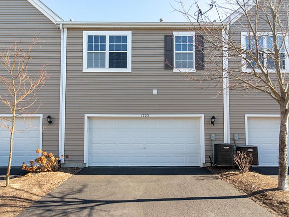 4th image of 1723 Woodside Dr