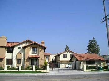 3rd image of 569 S Mollison Ave APT E