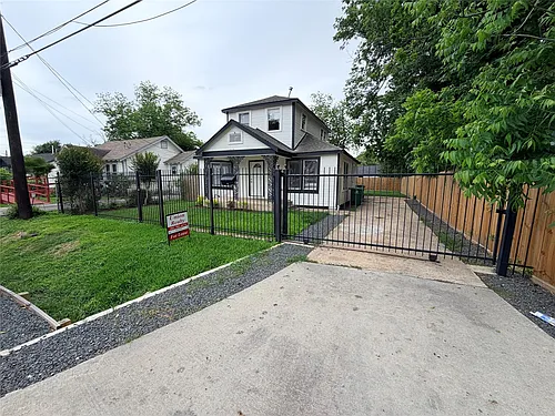 4103 Delhi St Photo 1