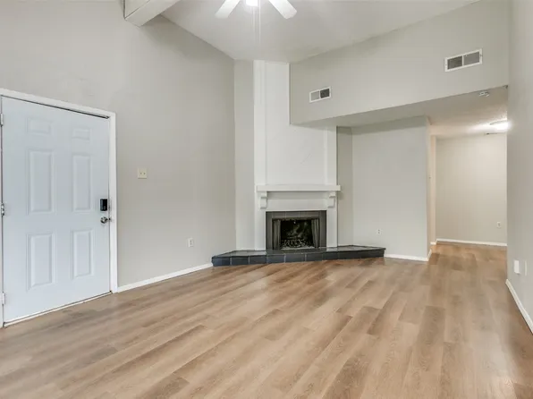 9696 Walnut St APT 1313, Dallas, TX 75243