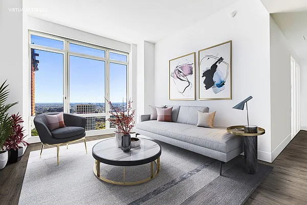 Rented by Compass | media 9