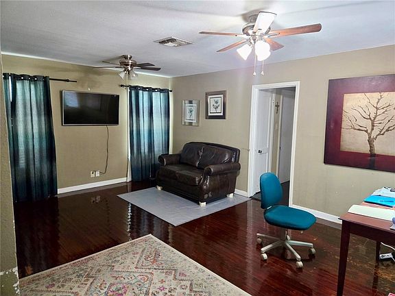 2nd image of 1034 Harrison St