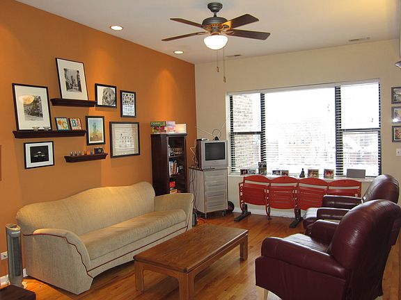 2nd image of 4821 N Fairfield Ave APT 3